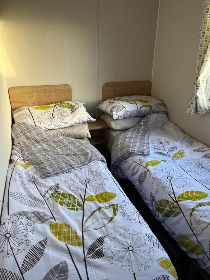 Lorraine'S Caravan Holiday Villa Morecambe Exterior foto